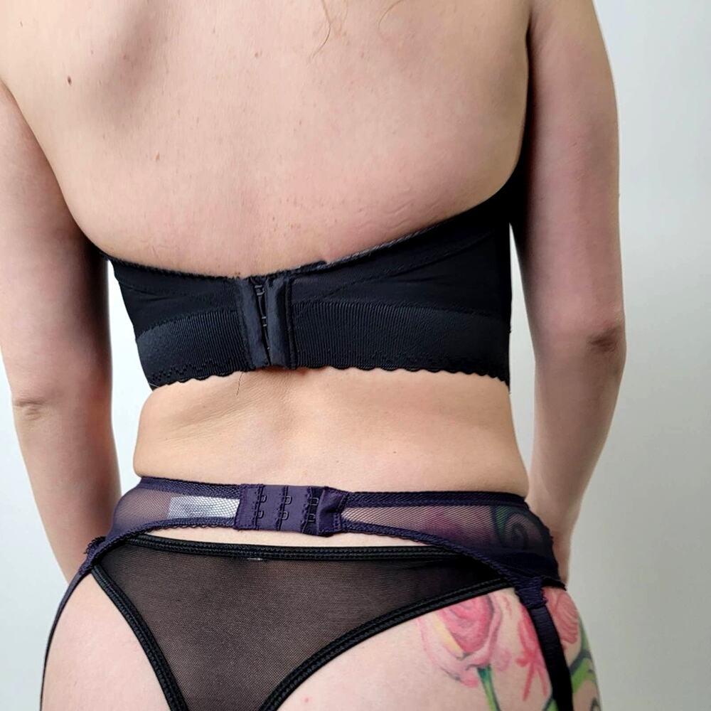 Vintage 90s Vassarette Black Lace Bustier Corset - 36B - Picture 4 of 5